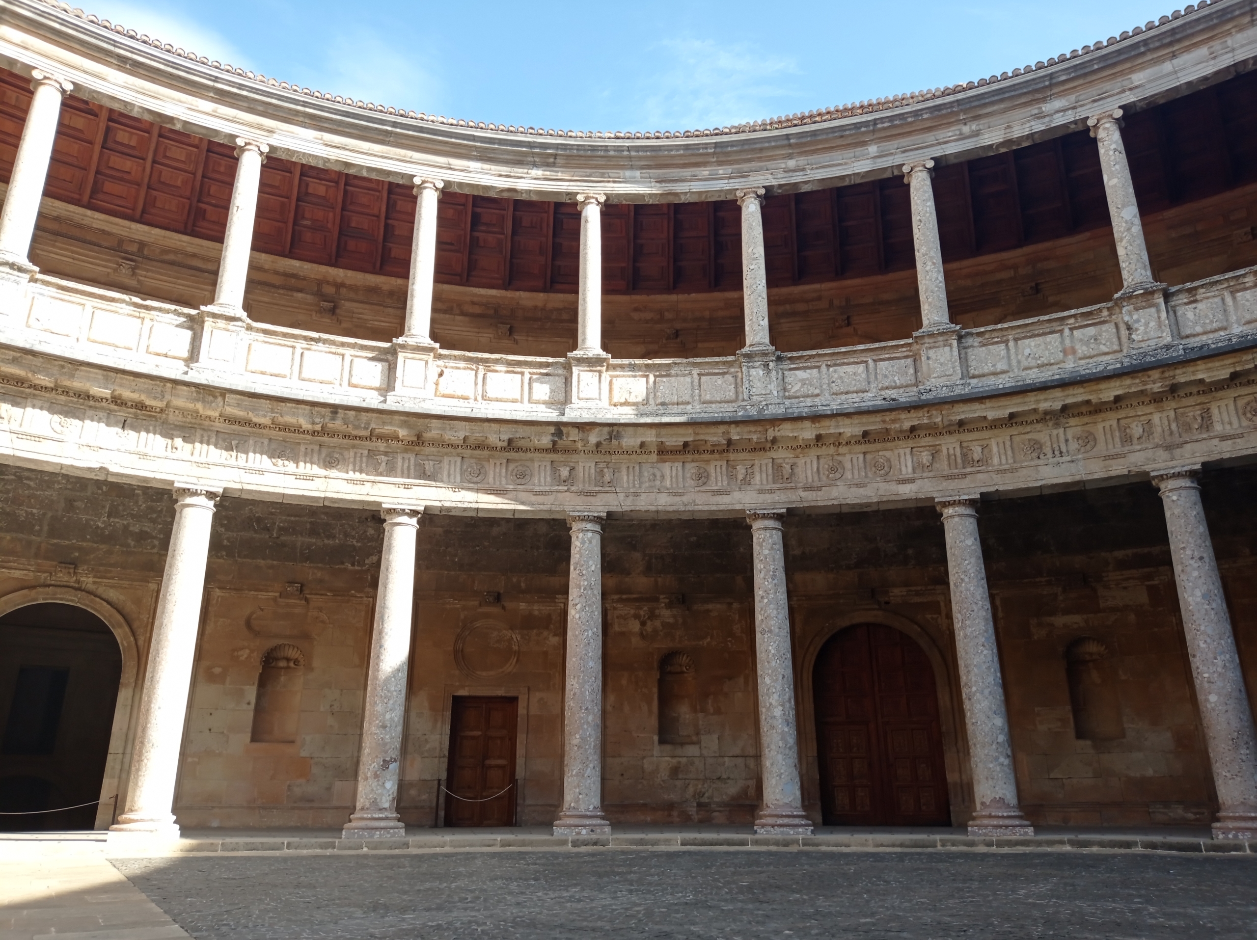 Palacio Carlos V en la Alhambra interior palacio carlos V